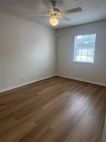 1410 W North Loop BLVD 102, Austin, TX 78756