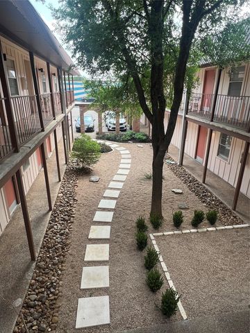 1410 W North Loop BLVD 102, Austin, TX 78756