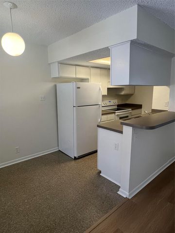 1410 W North Loop BLVD 102, Austin, TX 78756