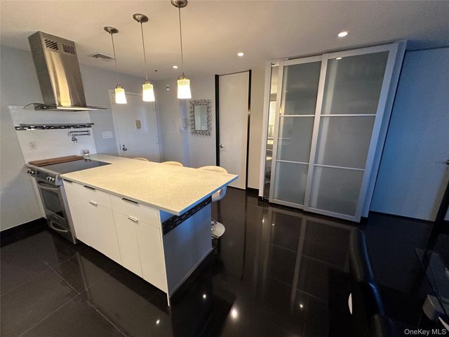 360 Shore Road 2G, Long Beach, NY 11561
