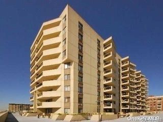 360 Shore Road 2G, Long Beach, NY 11561