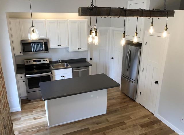726 W 6th St Apt 1, Bloomington, IN 47404