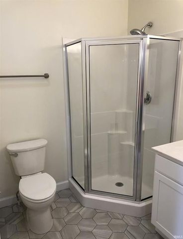 726 W 6th St Apt 1, Bloomington, IN 47404