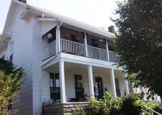 726 W 6th St Apt 1, Bloomington, IN 47404