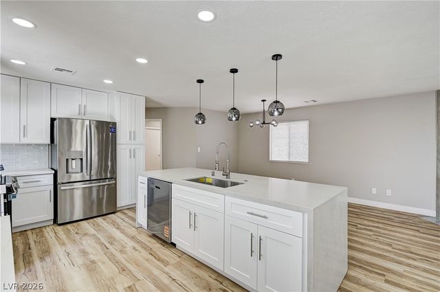 2720 Kennington Circle, Las Vegas, NV 89117