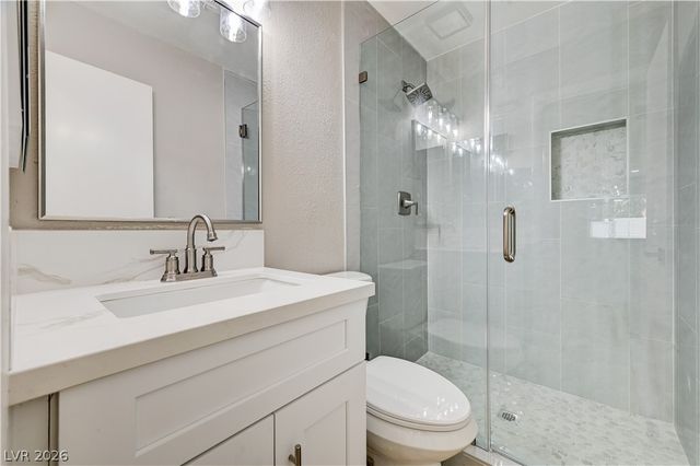 2720 Kennington Circle, Las Vegas, NV 89117