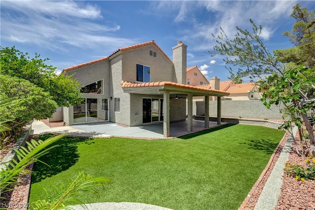 2720 Kennington Circle, Las Vegas, NV 89117