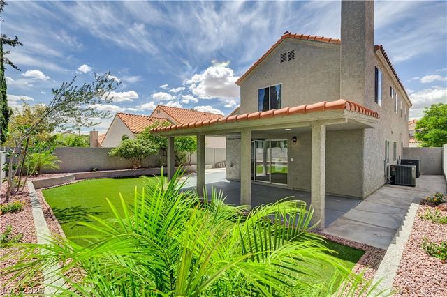 2720 Kennington Circle, Las Vegas, NV 89117
