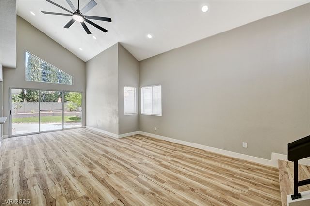 2720 Kennington Circle, Las Vegas, NV 89117