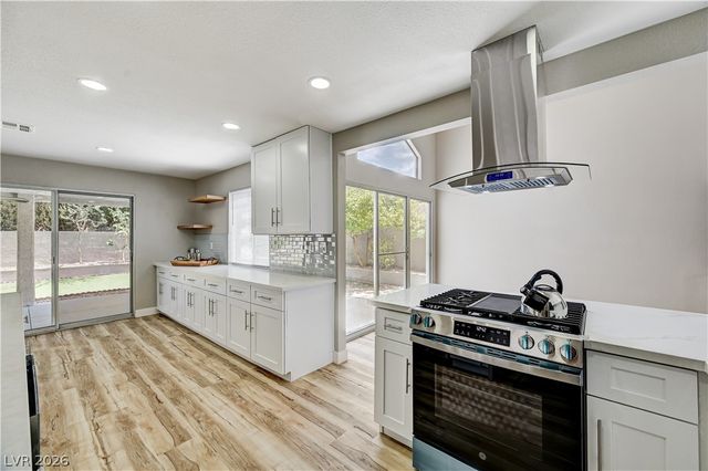2720 Kennington Circle, Las Vegas, NV 89117