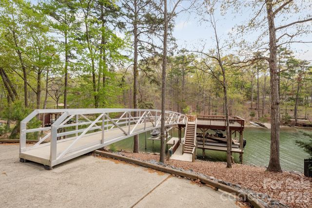18321 Rosapenny Road, Charlotte, NC 28278