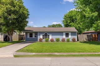 2113 Pickerton Drive, Deer Park, TX 77536