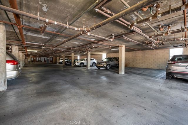 1723 Cedar 103, Long Beach, CA 90813