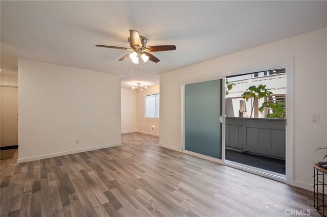1723 Cedar 103, Long Beach, CA 90813