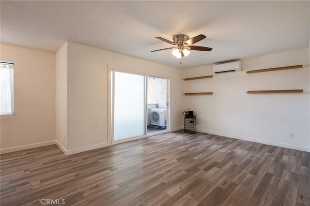 1723 Cedar 103, Long Beach, CA 90813