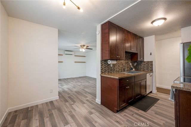 1723 Cedar 103, Long Beach, CA 90813