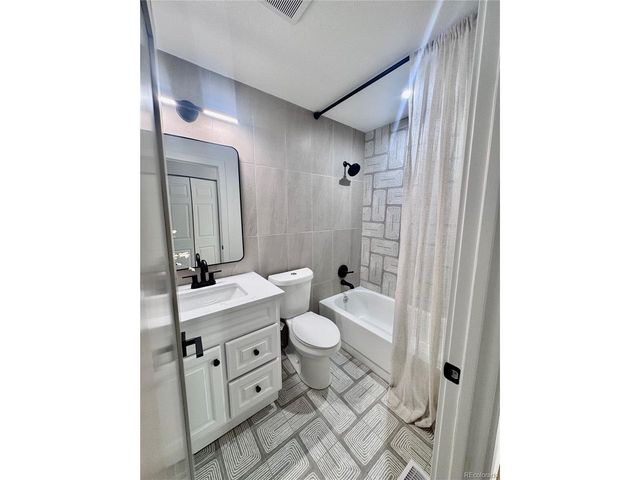 9633 W Elmhurst Pl, Littleton, CO 80128