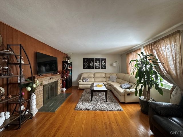 158 Darlington Road, Syracuse, NY 13208