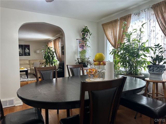 158 Darlington Road, Syracuse, NY 13208