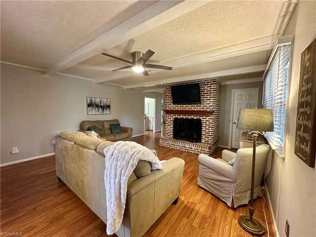 510 Merrybrook Court, Clemmons, NC 27012