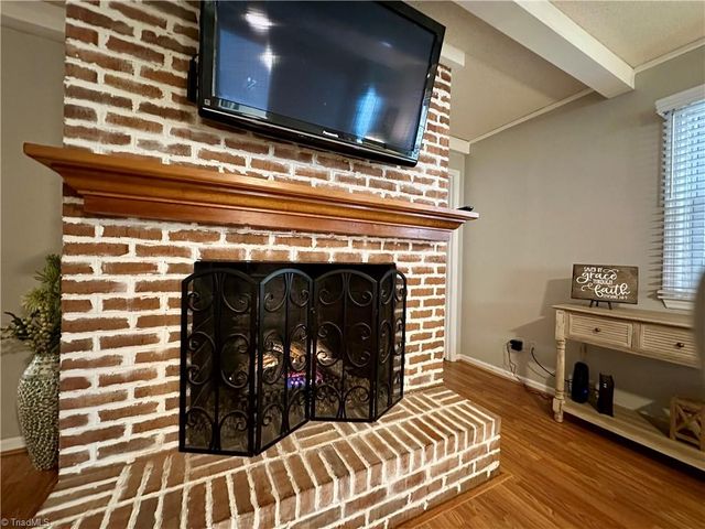 510 Merrybrook Court, Clemmons, NC 27012