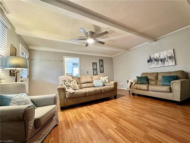 510 Merrybrook Court, Clemmons, NC 27012