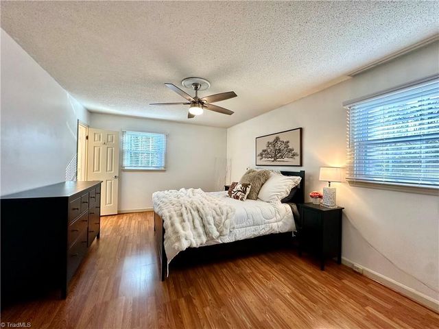 510 Merrybrook Court, Clemmons, NC 27012