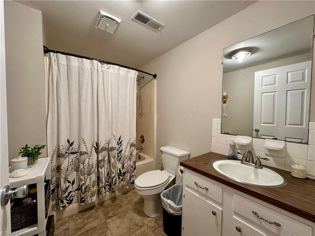 510 Merrybrook Court, Clemmons, NC 27012