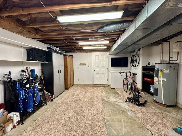 510 Merrybrook Court, Clemmons, NC 27012