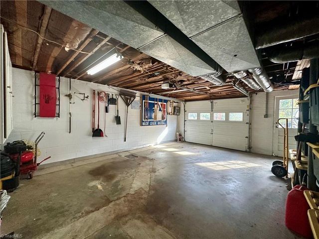 510 Merrybrook Court, Clemmons, NC 27012