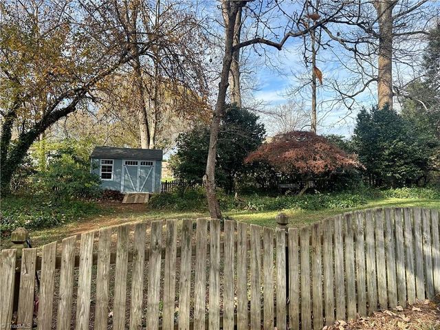 510 Merrybrook Court, Clemmons, NC 27012