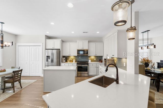 270 Station Pkwy, Bluffton, SC 29910