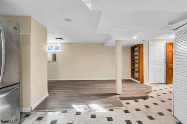 41 Heather Ln, Roselle Boro, NJ 07203