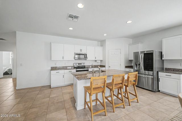 3310 W SEAVER Avenue, Apache Junction, AZ 85120
