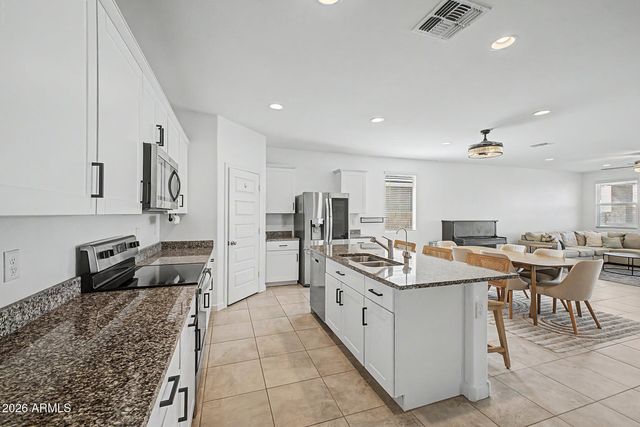 3310 W SEAVER Avenue, Apache Junction, AZ 85120