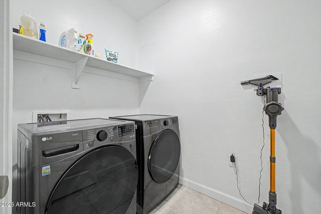 3310 W SEAVER Avenue, Apache Junction, AZ 85120