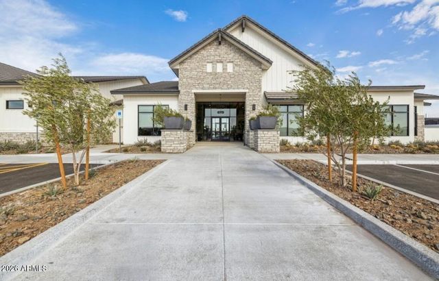 3310 W SEAVER Avenue, Apache Junction, AZ 85120