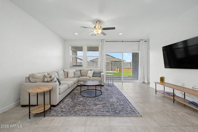 3310 W SEAVER Avenue, Apache Junction, AZ 85120