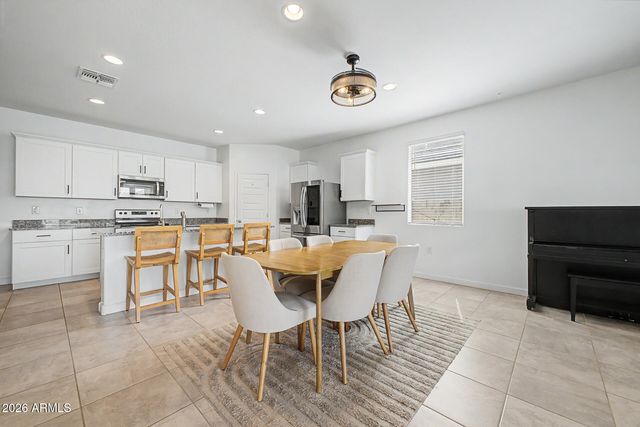 3310 W SEAVER Avenue, Apache Junction, AZ 85120