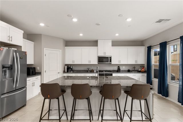 351 Canary Song Drive, Henderson, NV 89011