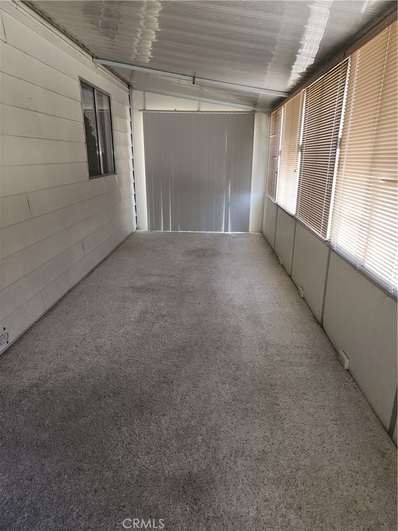 Image 9 of property listing at 13393 Mariposa 181, Victorville, CA 92395