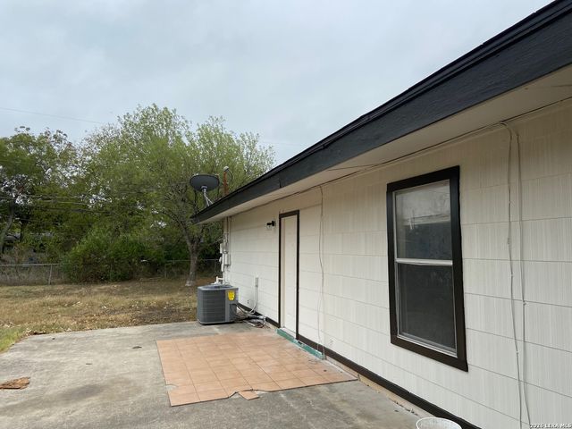 6106 Cedar Valley, San Antonio, TX 78242