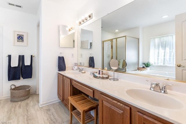 142 Waters Edge DR, Williamsburg, VA 23188