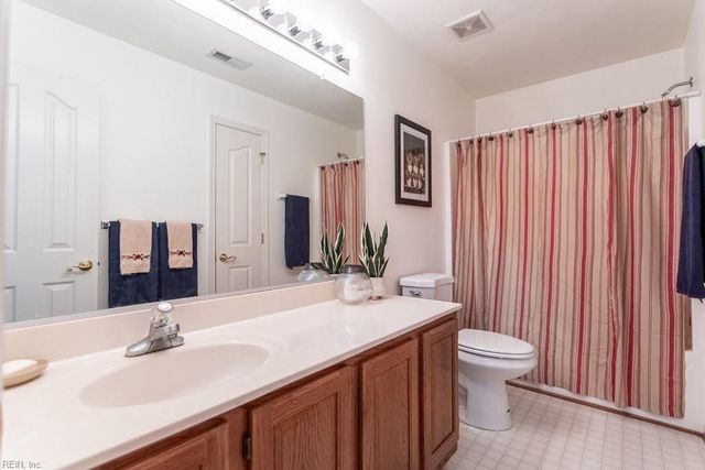 142 Waters Edge DR, Williamsburg, VA 23188