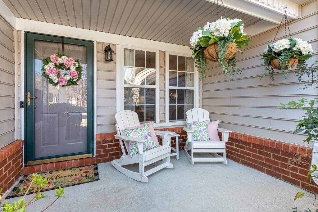 142 Waters Edge DR, Williamsburg, VA 23188