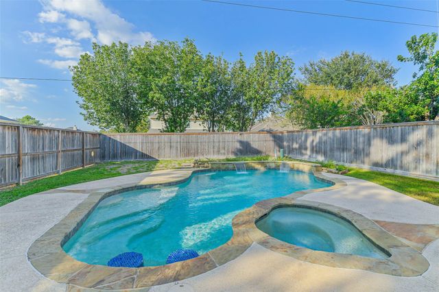 11946 Solon Springs Drive, Tomball, TX 77375