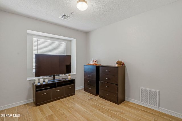 4709 KIKO A FIERRO Drive, El Paso, TX 79938