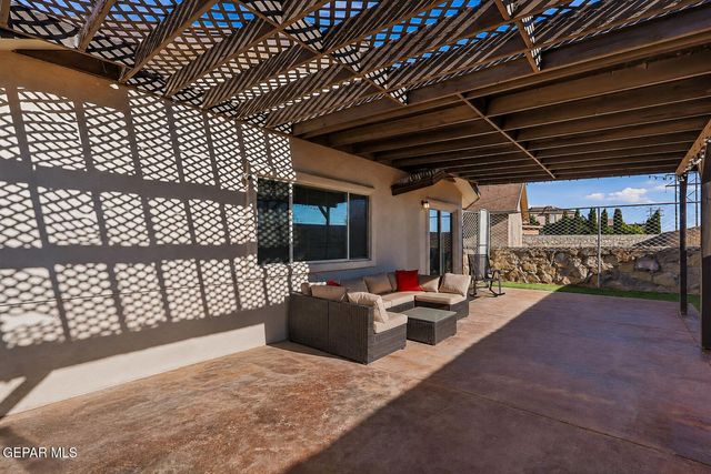 4709 KIKO A FIERRO Drive, El Paso, TX 79938