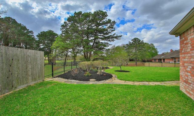 11503 Aspenway Drive, Houston, TX 77070