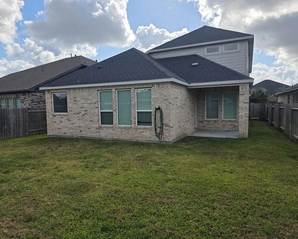 396 Weimer Lagoon Road, La Porte, TX 77571